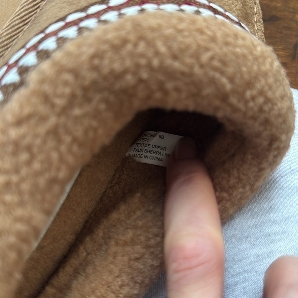 Magellan Outdoors Slippers - Picture 4 of 5